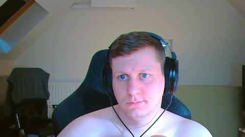 Snapshot of frenchfrieswithmayo chatting on April 29, 2026, 5:52 pm French fries online show from April 29, 2026, 5:52 pm
