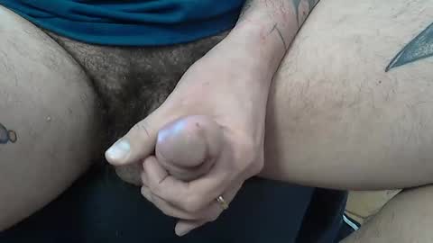 Snapshot of frenchpapalover chatting on February 11, 2025, 11:32 am frenchpapalover online show from February 11, 2025, 11:32 am