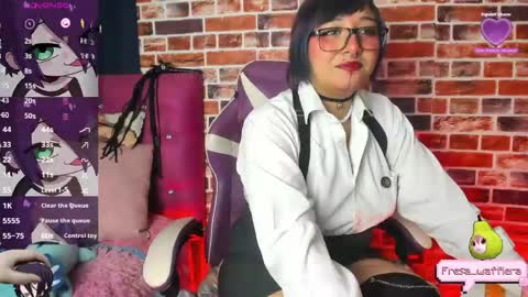 fresa_wafflera online show from April 15, 2026, 7:58 pm