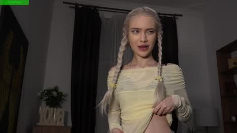 Freya online show from April 10, 2026, 7:29 pm