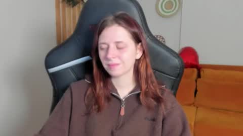 FreyaVey online show from February 16, 2026, 5:36 am