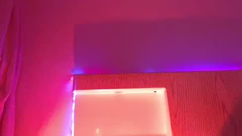 Snapshot of freyjashine_x chatting on December 13, 2024, 7:25 am FREYJA LOREN online show from December 13, 2024, 7:25 am