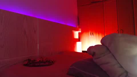 Snapshot of freyjashine_x chatting on January 26, 2025, 7:52 pm FREYJA LOREN online show from January 26, 2025, 7:52 pm