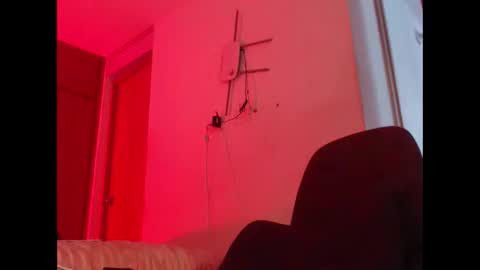 Snapshot of freyjashine_x chatting on February 23, 2025, 6:45 pm FREYJA LOREN online show from February 23, 2025, 6:45 pm