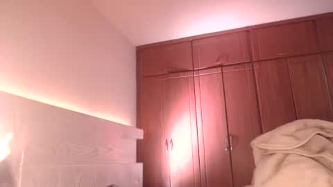 Snapshot of freyjashine_x chatting on March 1, 2025, 5:31 am FREYJA LOREN online show from March 1, 2025, 5:31 am