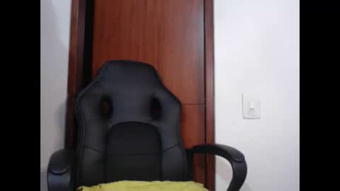 Snapshot of freyjashine_x chatting on October 14, 2025, 11:22 am FREYJA LOREN online show from October 14, 2025, 11:22 am