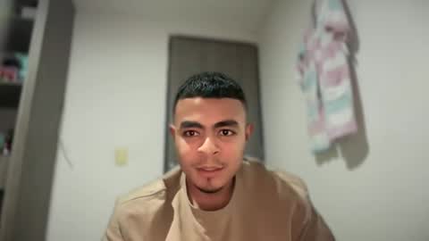 freyva_ online show from January 26, 2025, 12:58 am