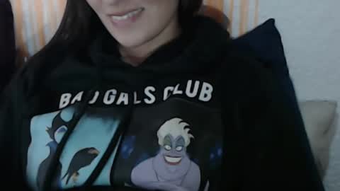 Snapshot of frida__x chatting on March 6, 2025, 6:37 pm Frida online show from March 6, 2025, 6:37 pm