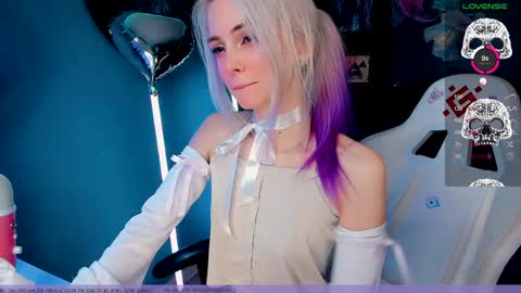 Snapshot of frida_fortune chatting on January 24, 2025, 2:30 pm Frida A boost to fortune for the one who gives a thumbs up and a bonus lucky for those who support me by joining the fanclub online show from January 24, 2025, 2:30 pm