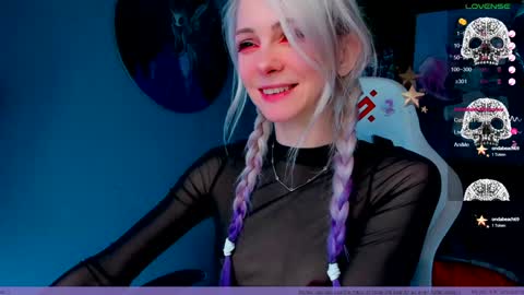 Snapshot of frida_fortune chatting on February 2, 2025, 1:45 am Frida A boost to fortune for the one who gives a thumbs up and a bonus lucky for those who support me by joining the fanclub online show from February 2, 2025, 1:45 am