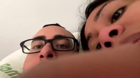 friendlyfeatures online show from April 15, 2026, 8:20 pm