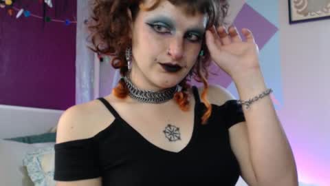 Snapshot of friskyflowers chatting on October 5, 2025, 6:28 pm cherry online show from October 5, 2025, 6:28 pm