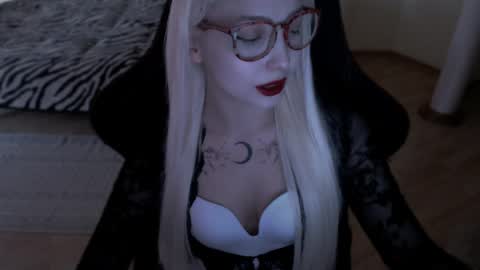 Lilith online show from May 12, 2026, 8:44 am