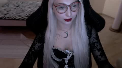 Snapshot of fromsun_forsoul chatting on June 26, 2026, 8:57 pm Lilith online show from June 26, 2026, 8:57 pm