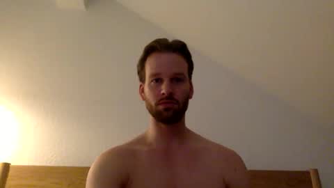 frozenyoga online show from May 21, 2026, 10:06 pm