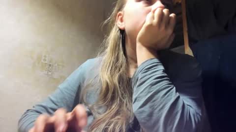 Snapshot of frumcake chatting on January 27, 2025, 1:16 am FrumCake online show from January 27, 2025, 1:16 am