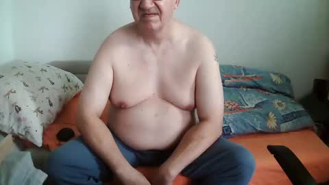 Snapshot of frycxxx chatting on March 9, 2025, 8:51 am frycxxx online show from March 9, 2025, 8:51 am