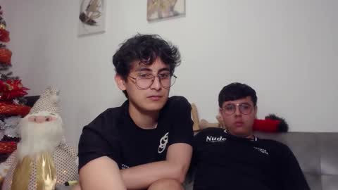 Snapshot of fuck_blow chatting on November 14, 2025, 1:26 am uwu online show from November 14, 2025, 1:26 am