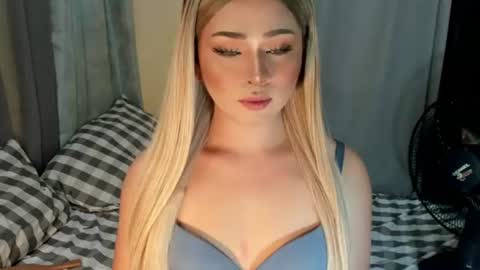 Snapshot of fuckdoll_rain chatting on August 5, 2026, 2:36 am R A I N M O R A L E S G M A I L . C O M online show from August 5, 2026, 2:36 am