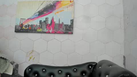 Anna Fuentes  online show from October 6, 2025, 12:02 pm