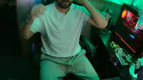 Snapshot of fufupop chatting on November 29, 2025, 10:35 pm fufupop online show from November 29, 2025, 10:35 pm