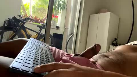 Snapshot of fuklicious chatting on February 17, 2025, 5:32 pm fuklicious online show from February 17, 2025, 5:32 pm