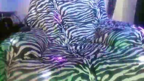 Pizzaz online show from January 18, 2026, 7:39 pm