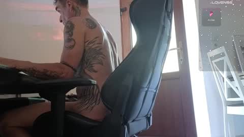 Snapshot of fullartofsex chatting on September 10, 2025, 8:36 am FullArtOfSex online show from September 10, 2025, 8:36 am