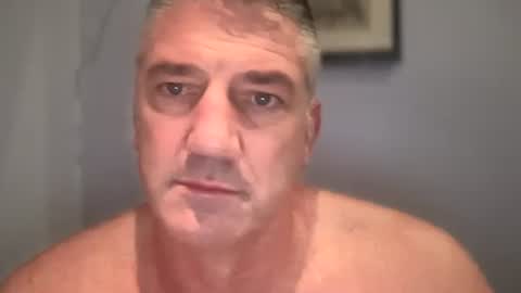 fullback_15 online show from October 10, 2025, 5:01 pm