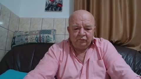 Snapshot of fullballs6 chatting on December 16, 2024, 1:53 am fullballs6 online show from December 16, 2024, 1:53 am