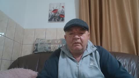 Snapshot of fullballs6 chatting on December 20, 2024, 11:47 pm fullballs6 online show from December 20, 2024, 11:47 pm