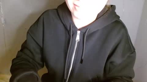 Snapshot of funemma000 chatting on February 16, 2026, 11:06 am Emma online show from February 16, 2026, 11:06 am