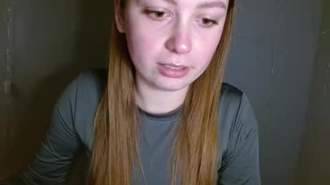 Snapshot of funemma000 chatting on February 17, 2026, 8:11 am Emma online show from February 17, 2026, 8:11 am