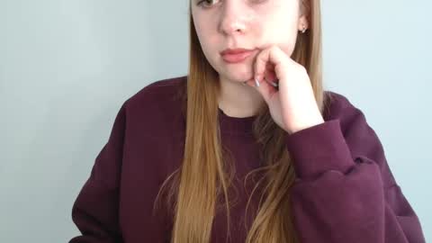 Snapshot of funemma000 chatting on February 26, 2026, 7:40 am Emma online show from February 26, 2026, 7:40 am