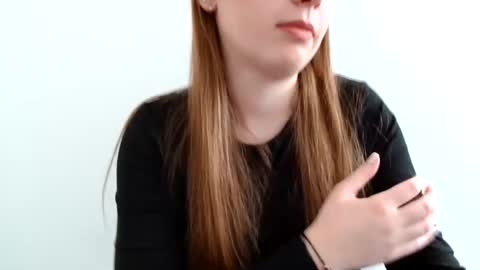 Snapshot of funemma000 chatting on March 12, 2026, 1:50 pm Emma online show from March 12, 2026, 1:50 pm