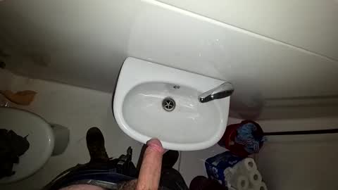 funfishing27 online show from April 6, 2026, 10:54 pm