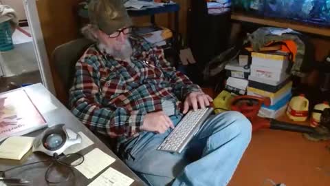 Snapshot of funmike2000 chatting on January 10, 2025, 4:51 pm mike online show from January 10, 2025, 4:51 pm