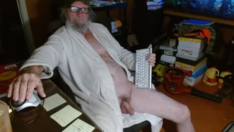 Snapshot of funmike2000 chatting on January 15, 2025, 12:58 pm mike online show from January 15, 2025, 12:58 pm