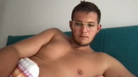 Snapshot of funnnn6960xx chatting on September 28, 2025, 9:03 am funnnn6960xx online show from September 28, 2025, 9:03 am