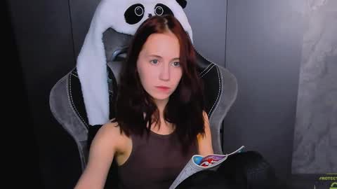 Eva online show from November 12, 2025, 4:40 pm