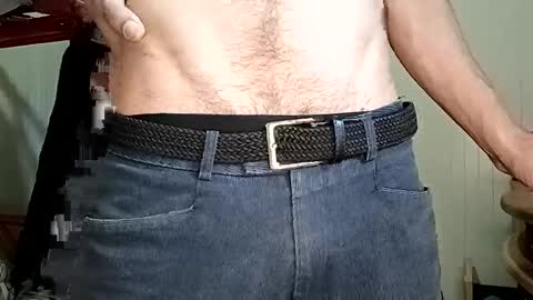 Italian men online show from April 19, 2026, 8:02 am