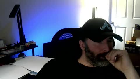 fuzz69_ online show from December 4, 2025, 9:01 pm