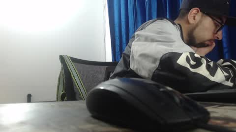 Snapshot of fvckhorneyguy chatting on February 2, 2025, 2:38 am andrew online show from February 2, 2025, 2:38 am