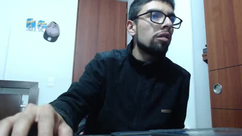 Snapshot of fvckhorneyguy chatting on February 21, 2025, 4:07 am andrew online show from February 21, 2025, 4:07 am