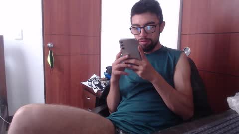 Snapshot of fvckhorneyguy chatting on February 24, 2025, 6:04 pm andrew online show from February 24, 2025, 6:04 pm