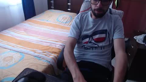 Snapshot of fvckhorneyguy chatting on March 12, 2025, 6:22 pm andrew online show from March 12, 2025, 6:22 pm