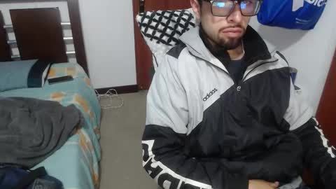 Snapshot of fvckhorneyguy chatting on October 26, 2025, 3:12 am andrew online show from October 26, 2025, 3:12 am