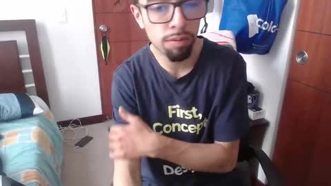 Snapshot of fvckhorneyguy chatting on October 26, 2025, 3:18 pm andrew online show from October 26, 2025, 3:18 pm