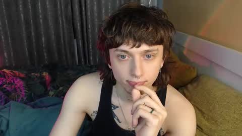 Ian online show from November 15, 2025, 9:43 pm