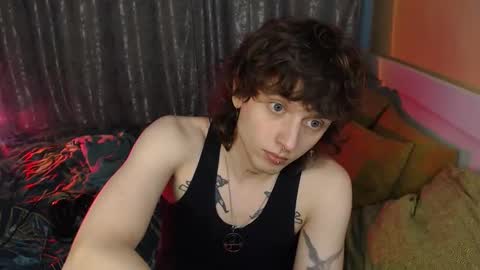 Ian online show from December 2, 2025, 11:23 pm